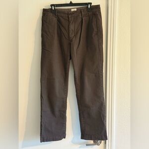 Flint and Tinder Pleated Herringbone Chino